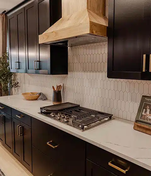 What are the Top Features of Contemporary Luxury Modern Kitchen Designs?