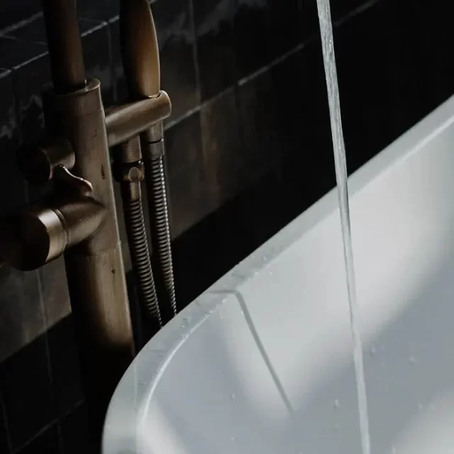 High-Quality-Craftsmanship-Remodeling-Services-mobile (1) https://pacificbayconstruction.com/wp-content/uploads/2024/04/High-Quality-Craftsmanship-Remodeling-Services-mobile-1-640x640.webp